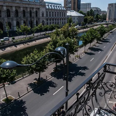 Vandrarhem Antique *