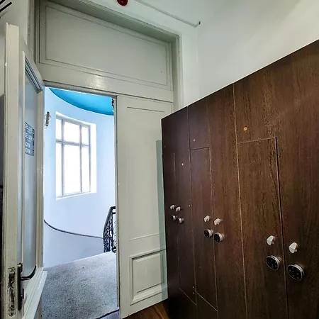 Hostel Antique