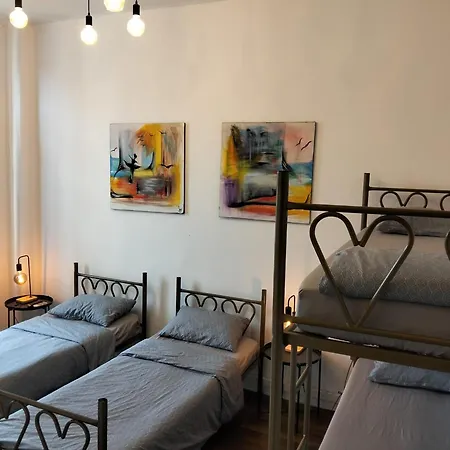 Antique Hostal Bucarest