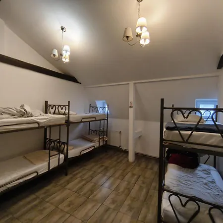 アンティーク ホステル *