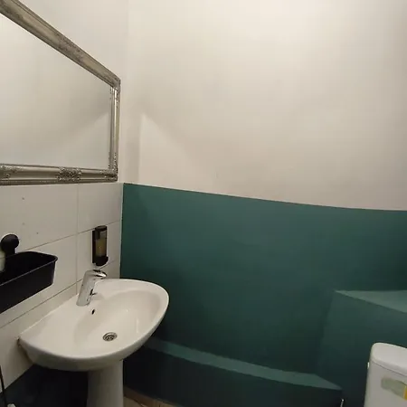 Hostel Antique *