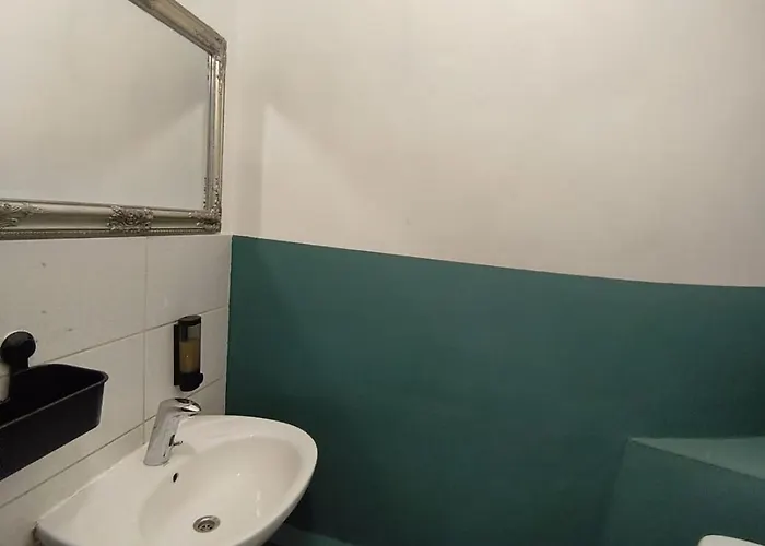 Hostel Antique *