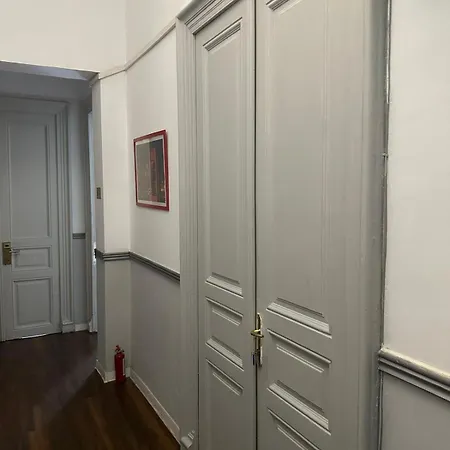 Antique * Бухарест