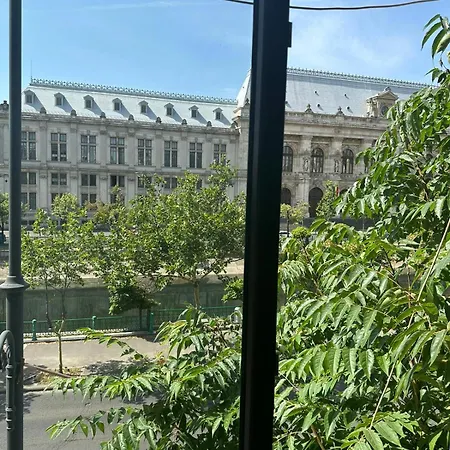 Vandrerhjem Antique Bukarest