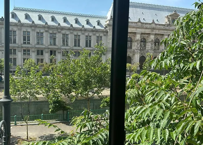 Albergue Antique Bucareste